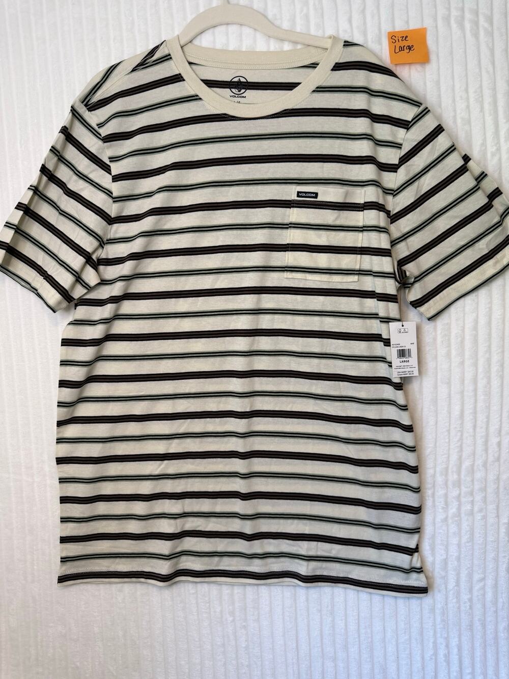 NWT men’s Volcom size large tee
